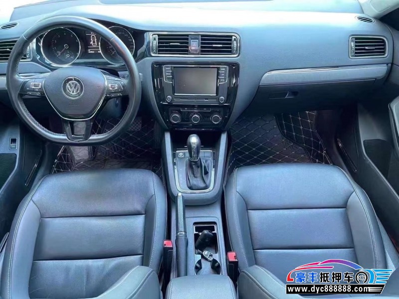 18年大众速腾轿车抵押车出售