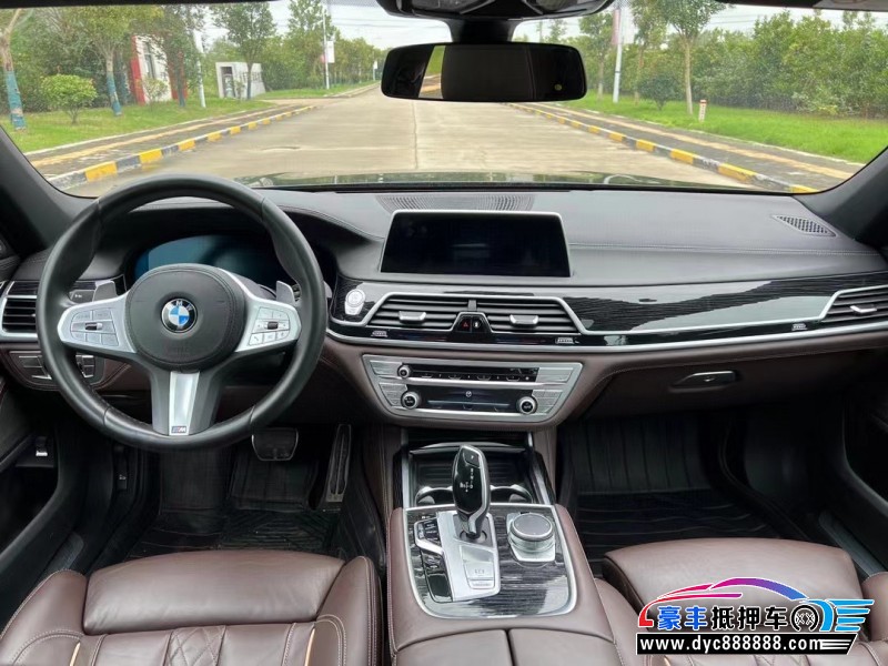 22年宝马7系轿车抵押车出售