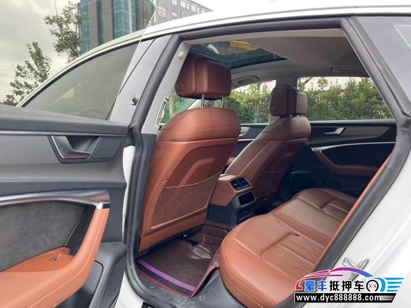 19年奥迪A7轿车抵押车出售