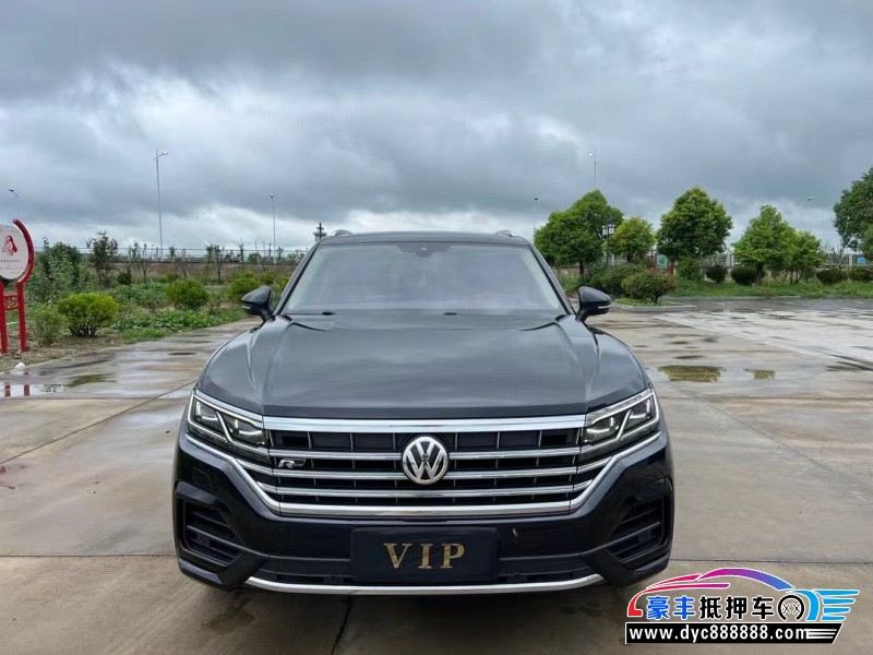 20年大众途锐轿车抵押车出售