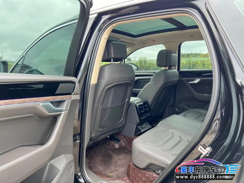 20年大众途锐轿车抵押车出售