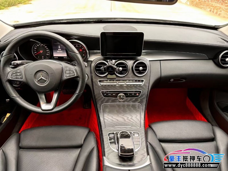 17年奔驰C轿车抵押车出售