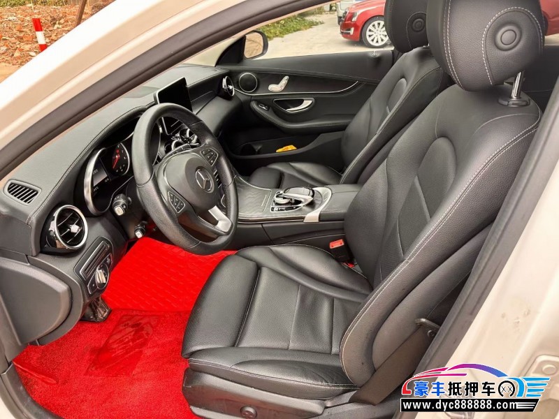 17年奔驰C轿车抵押车出售