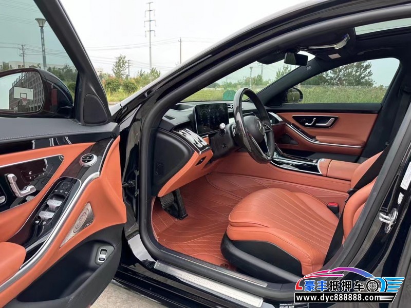 22年奔驰S轿车抵押车出售