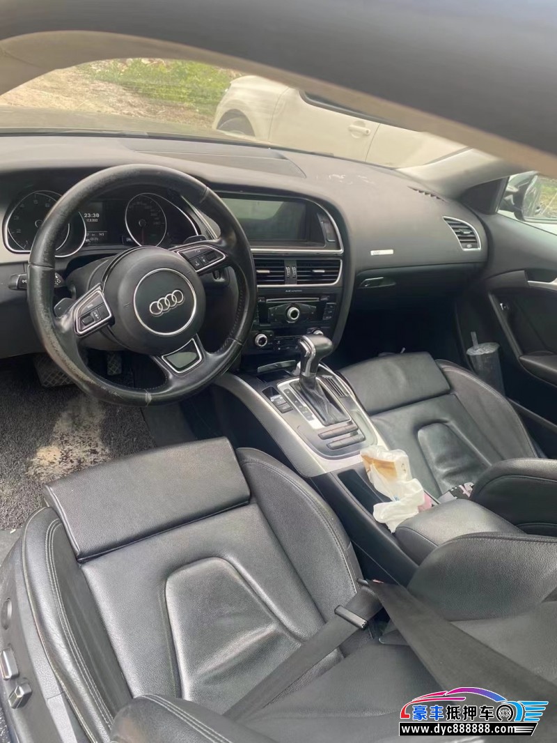 13年奥迪A5轿车抵押车出售