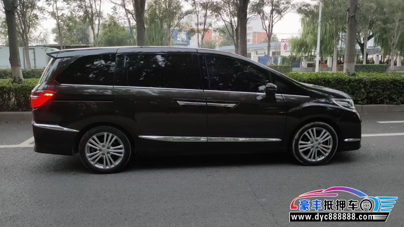 17年本田艾力绅轿车抵押车出售