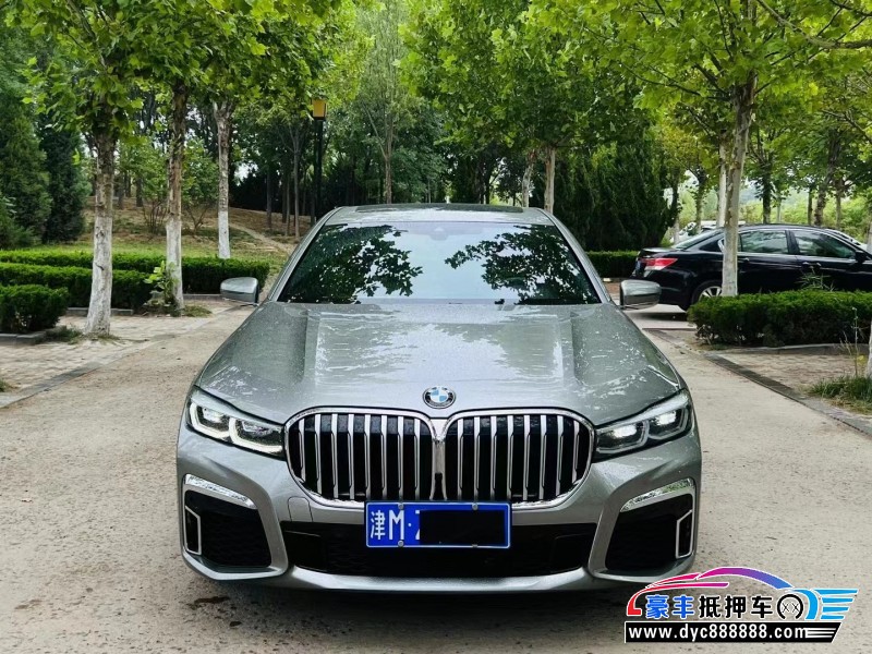 20年宝马7系轿车抵押车出售