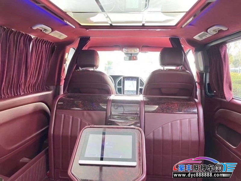 18年奔驰威霆MPV抵押车出售