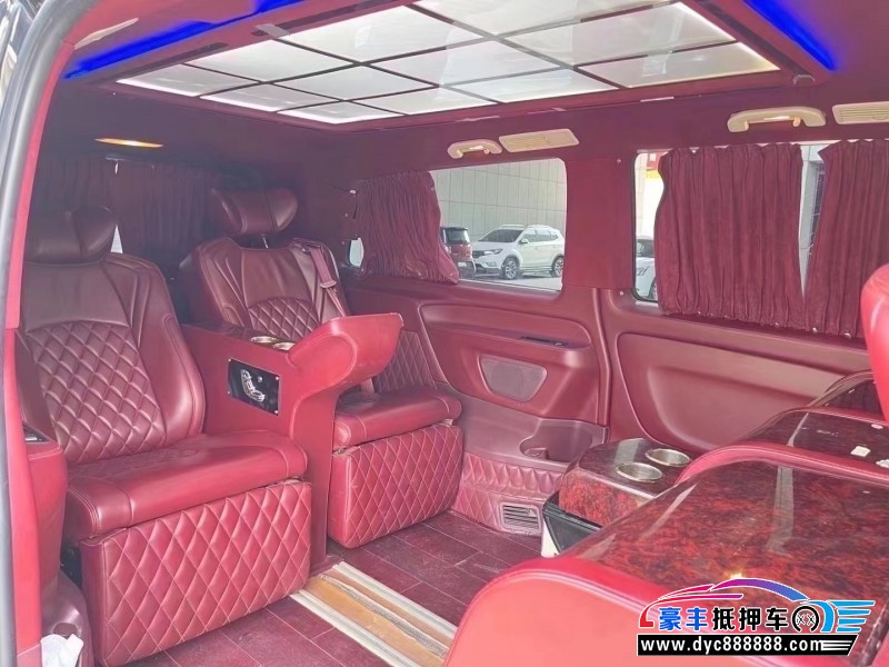 18年奔驰威霆MPV抵押车出售