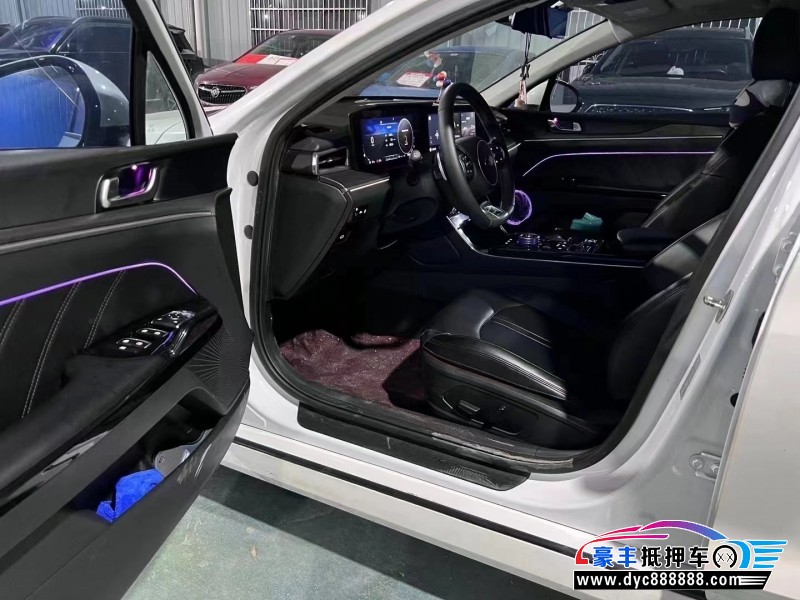 21年起亚凯酷轿车抵押车出售