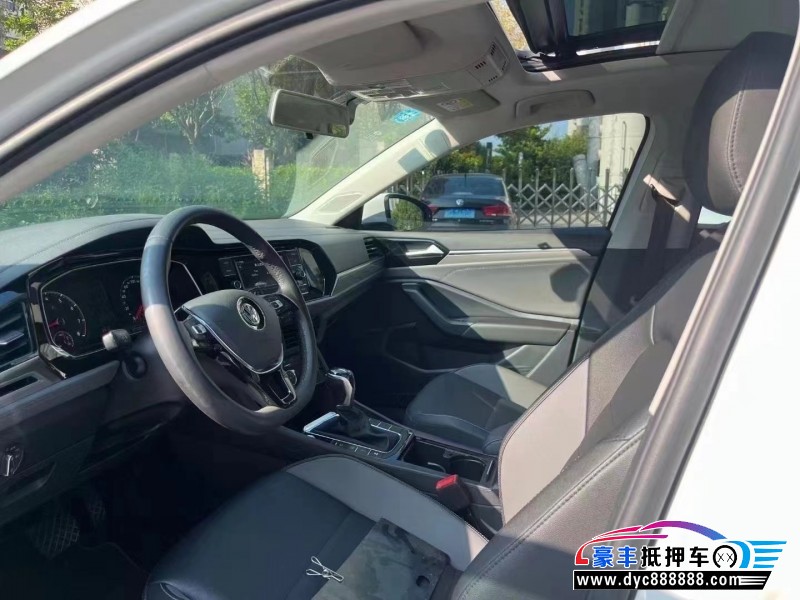 20年大众速腾轿车抵押车出售