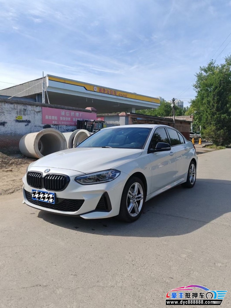 22年宝马1系轿车抵押车出售