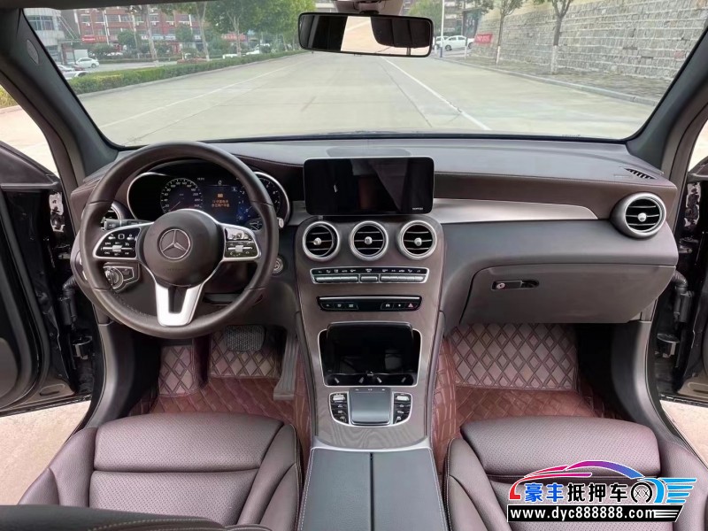 21年奔驰GLCSUV抵押车出售