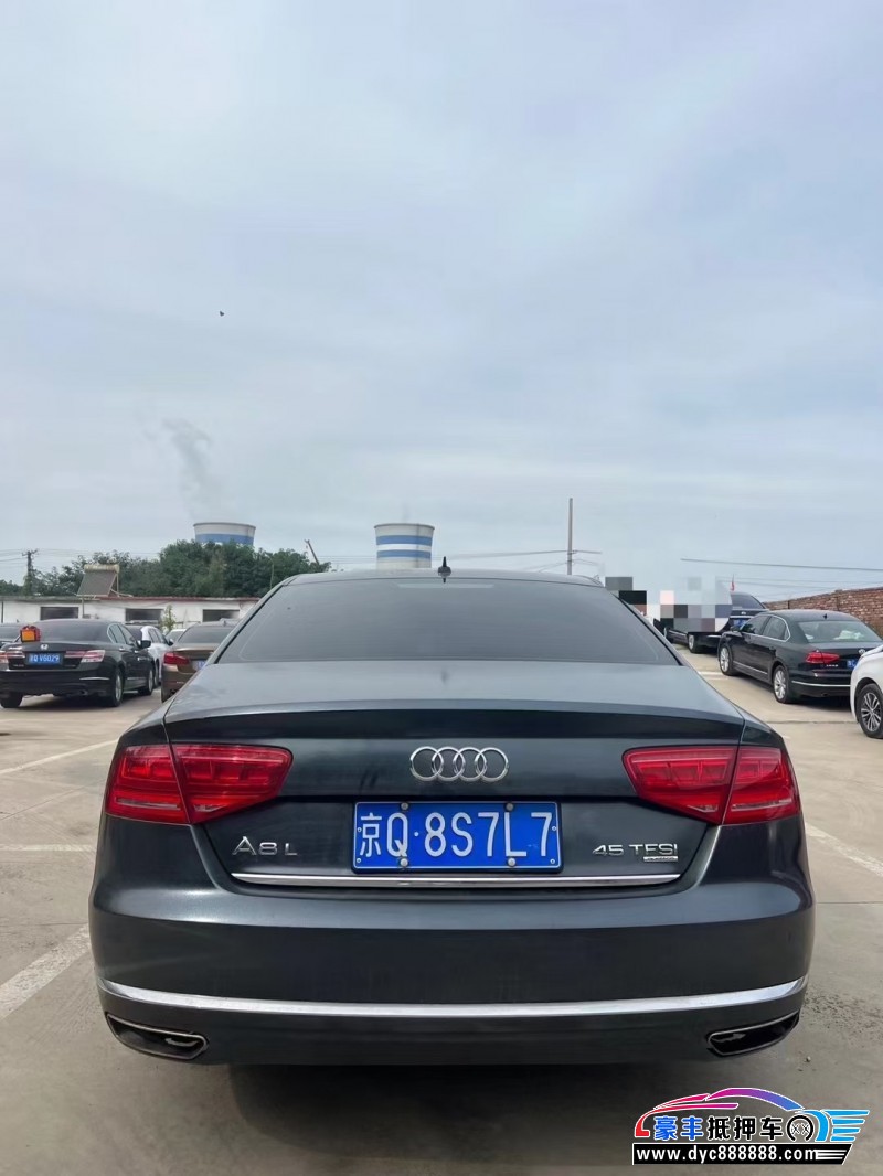 12年奥迪A8轿车抵押车出售