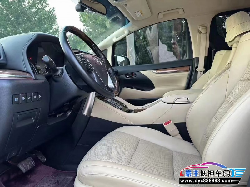 17年丰田埃尔法MPV抵押车出售