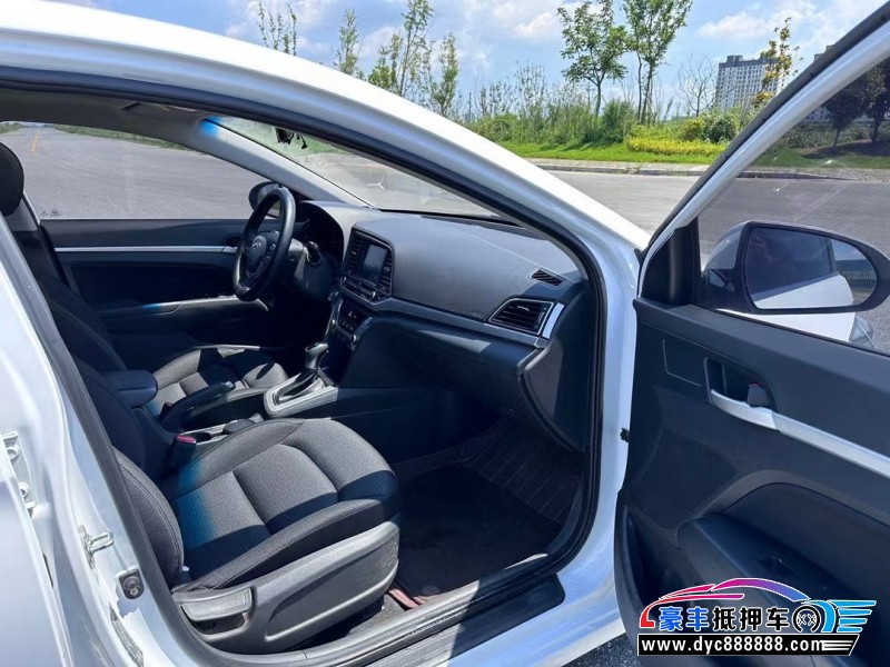 19年现代领动轿车抵押车出售