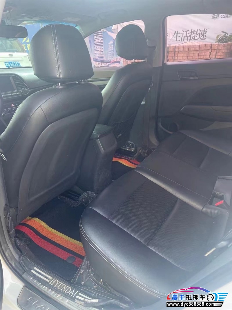 18年现代领动轿车抵押车出售