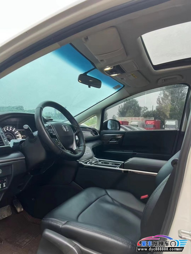 18年本田艾力绅MPV抵押车出售