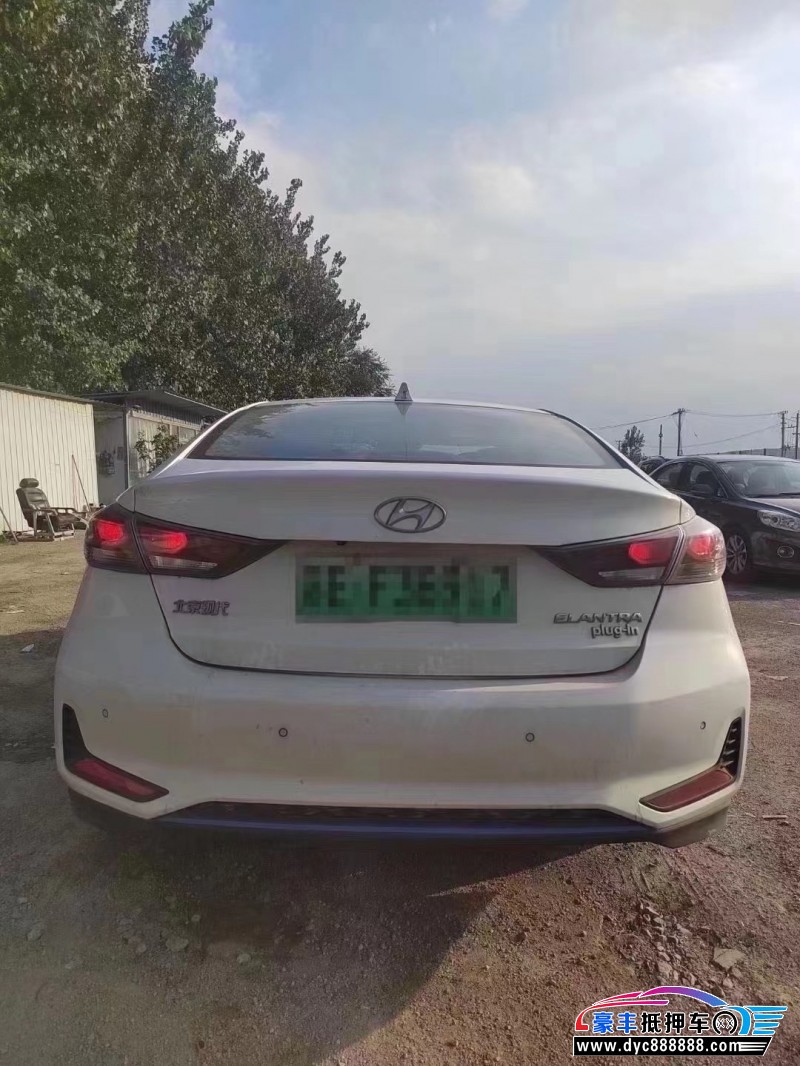 22年现代领动轿车抵押车出售