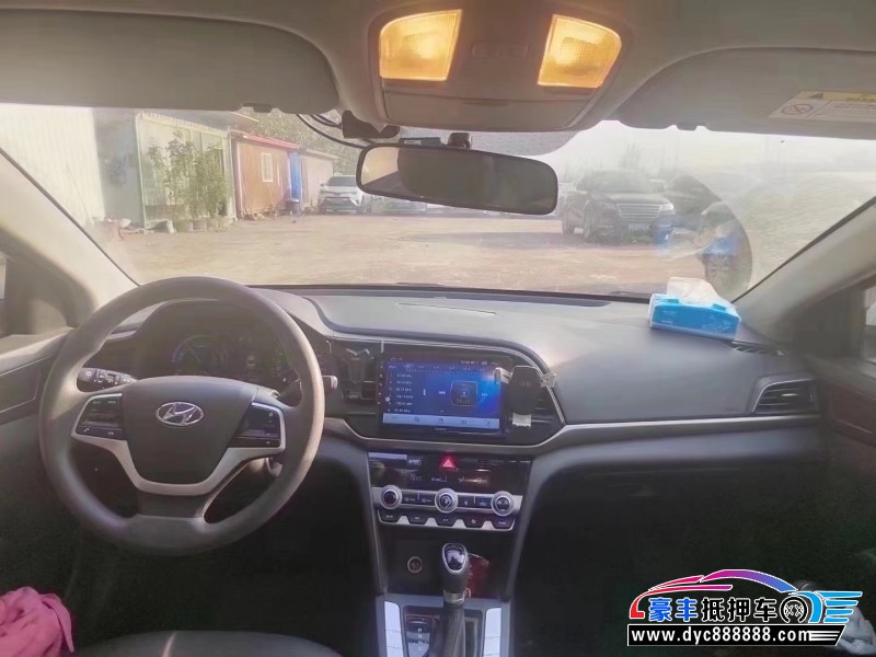 22年现代领动轿车抵押车出售