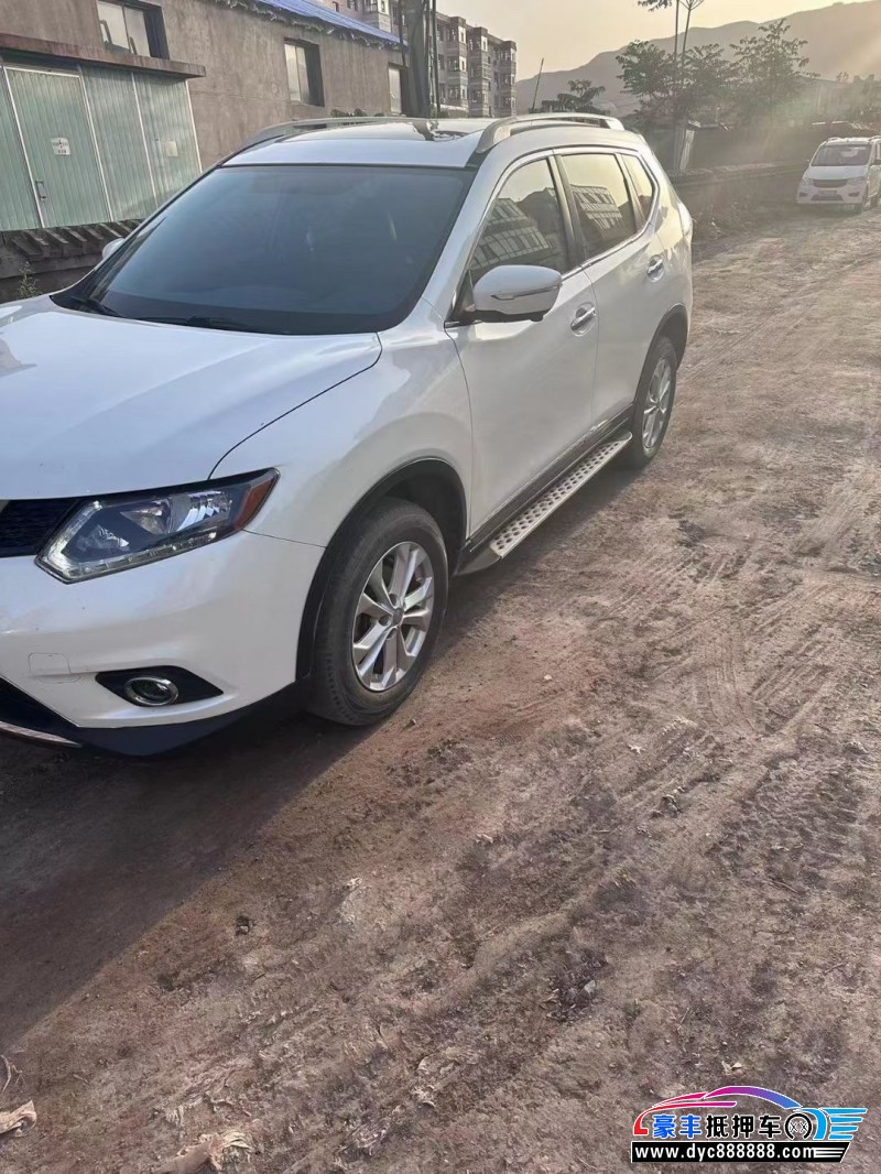 16年日产奇骏轿车抵押车出售