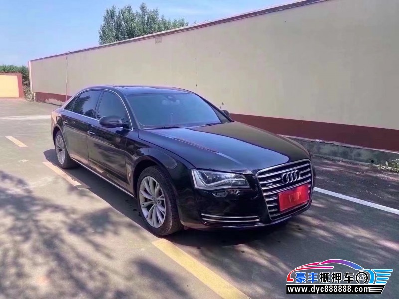 14年奥迪S8轿车抵押车出售