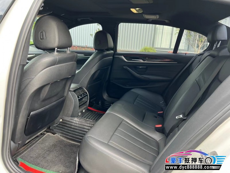 18年宝马5系轿车抵押车出售