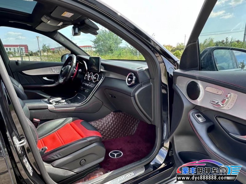 19年奔驰GLC轿车抵押车出售