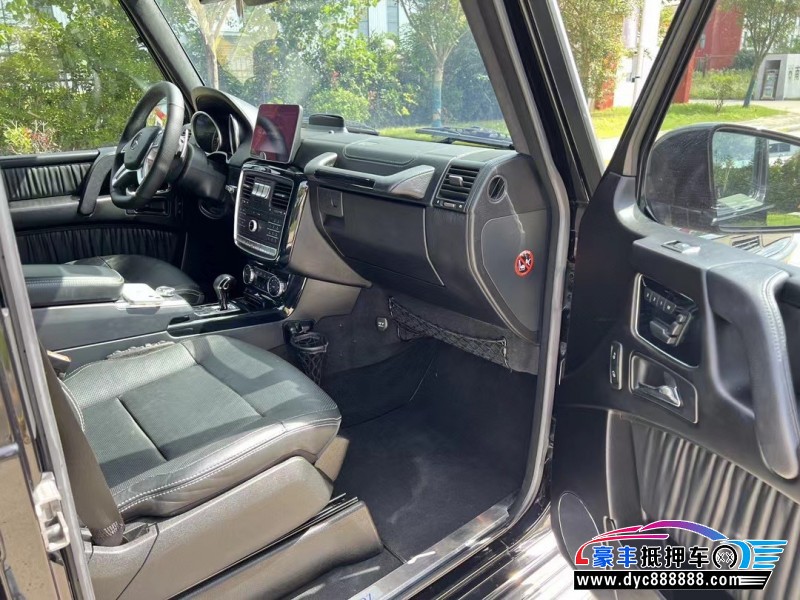 18年奔驰G轿车抵押车出售