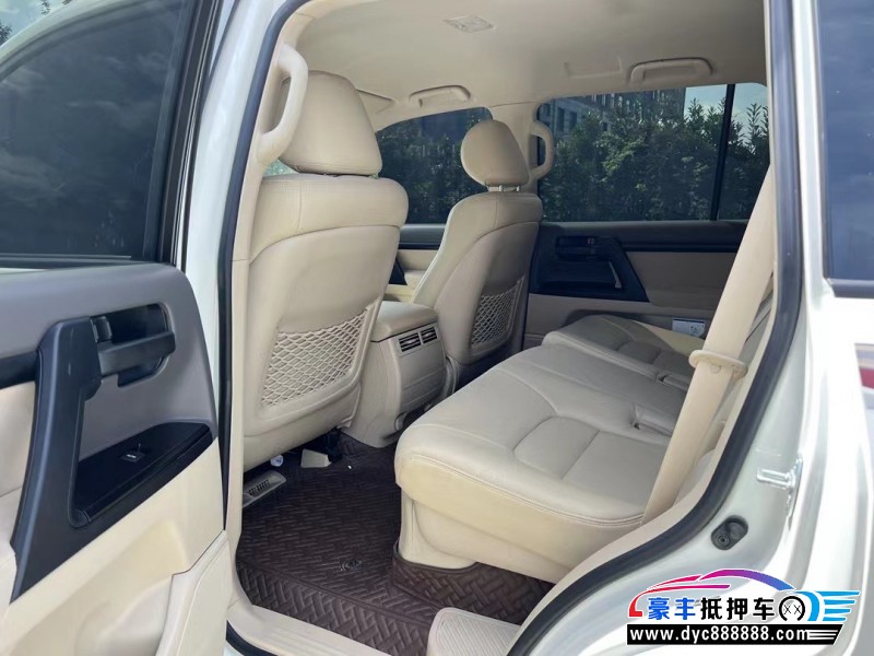 20年丰田兰德酷路泽轿车抵押车出售