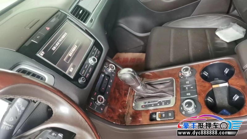 15年大众途锐SUV抵押车出售