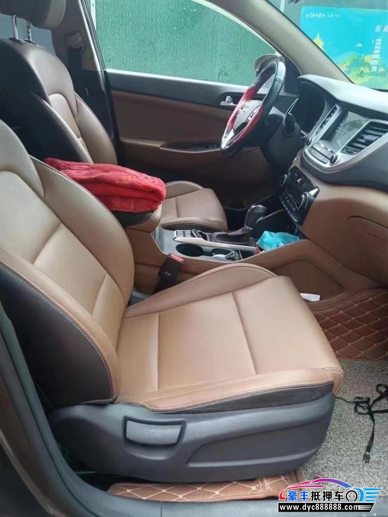 16年现代途胜SUV抵押车出售