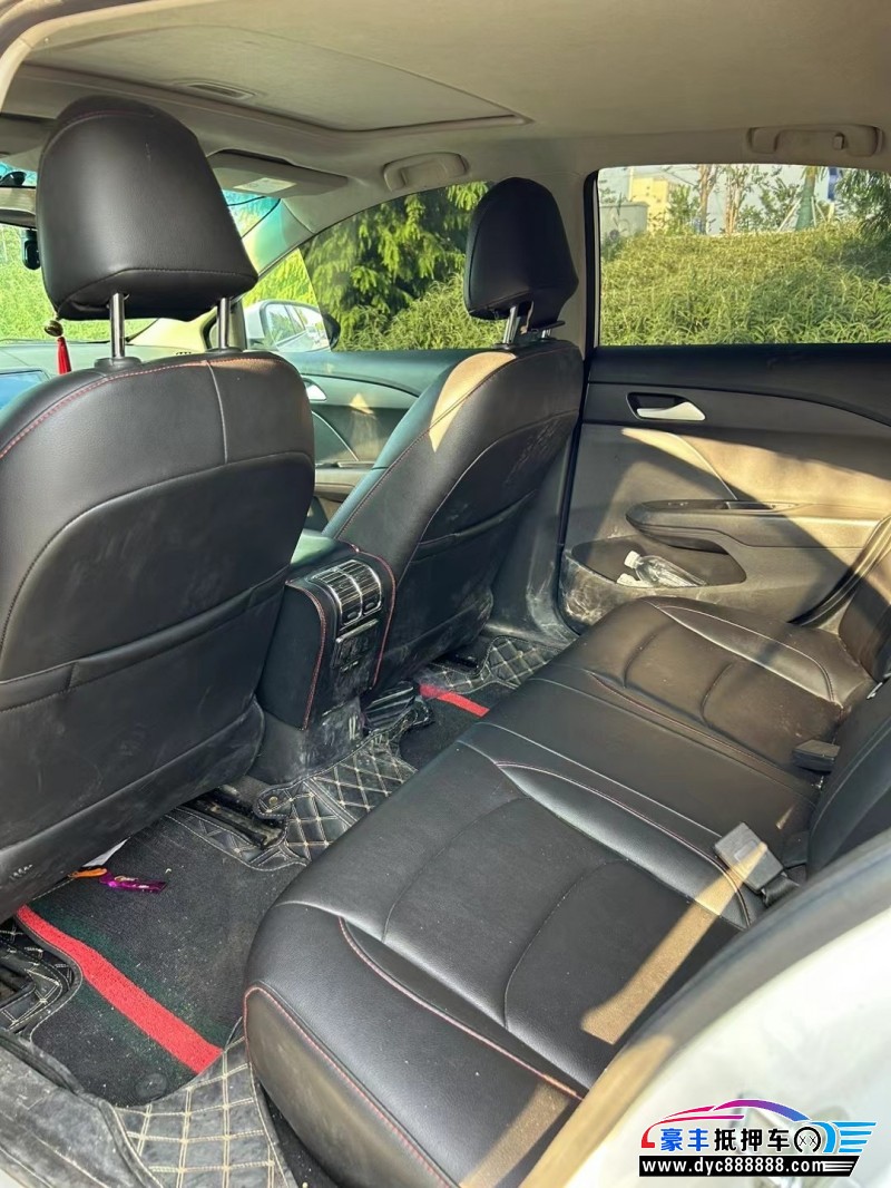 18年雪佛兰科沃兹轿车抵押车出售