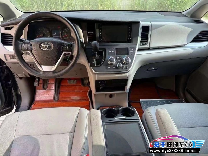 16年丰田塞纳MPV抵押车出售