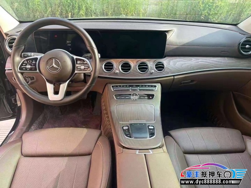 20年奔驰E轿车抵押车出售