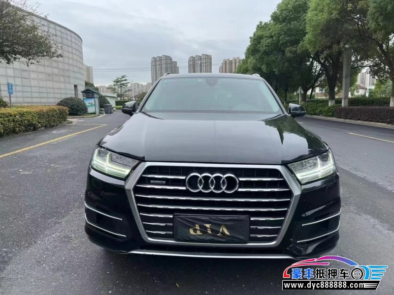 19年奥迪Q7轿车抵押车出售