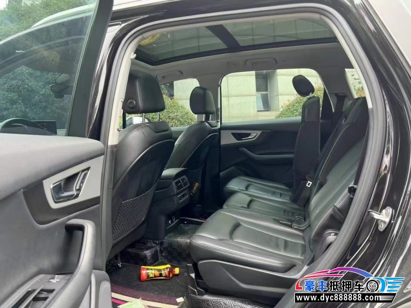 19年奥迪Q7轿车抵押车出售