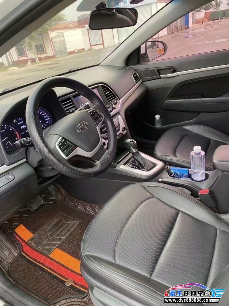 18年现代领动轿车抵押车出售