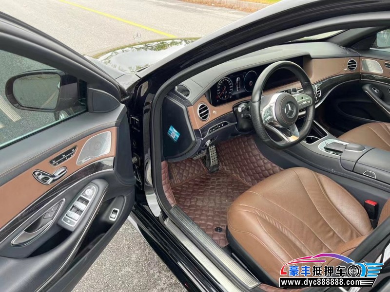 19年奔驰S轿车抵押车出售