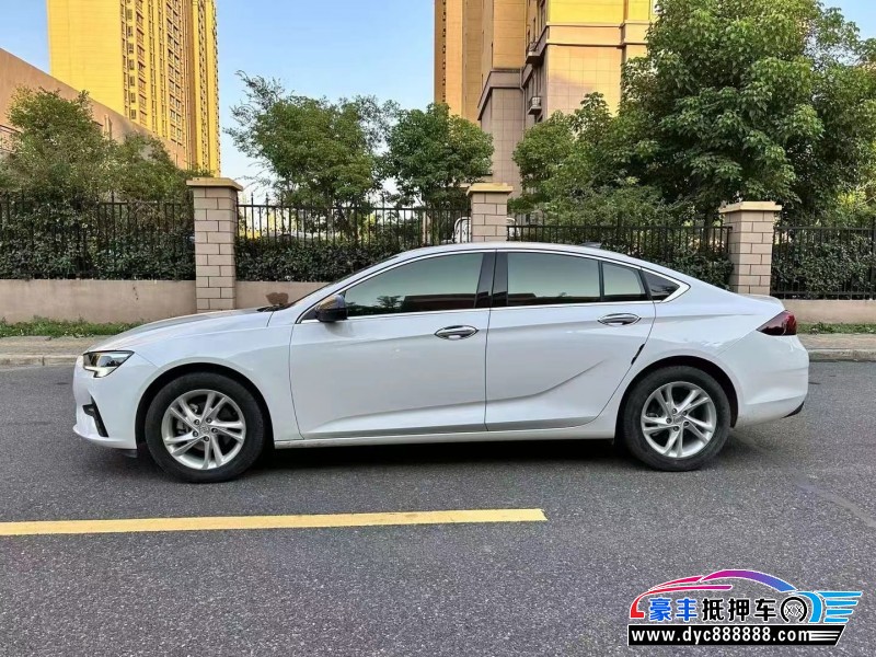 21年别克君威轿车抵押车出售