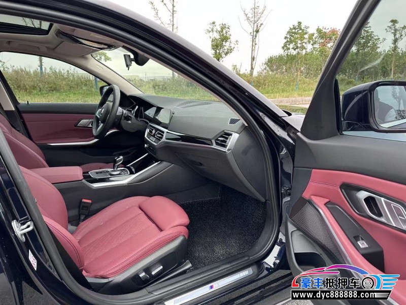 22年宝马3系轿车抵押车出售