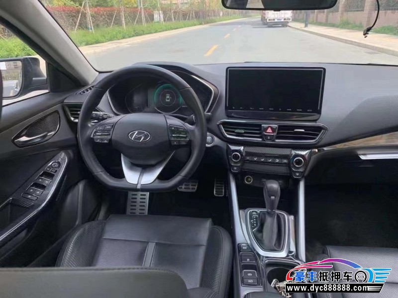 20年现代菲斯塔轿车抵押车出售