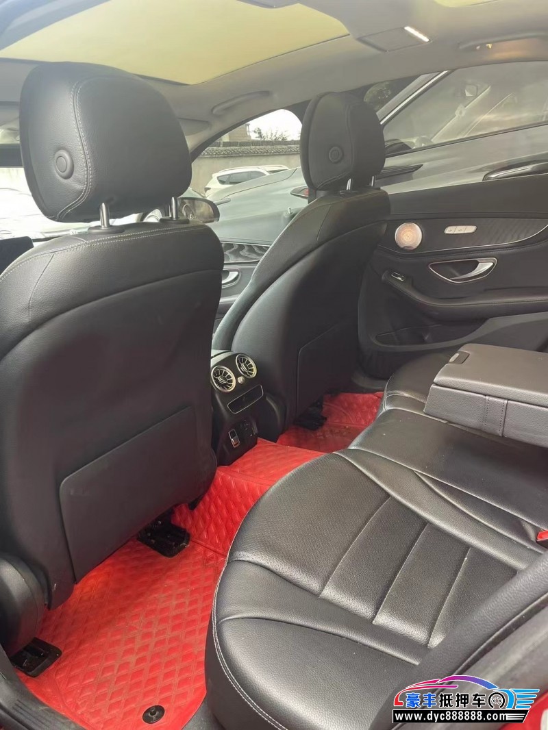 20年奔驰C轿车抵押车出售