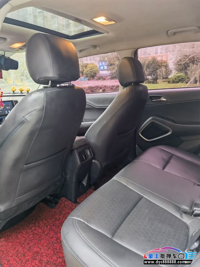 18年现代ix35轿车抵押车出售