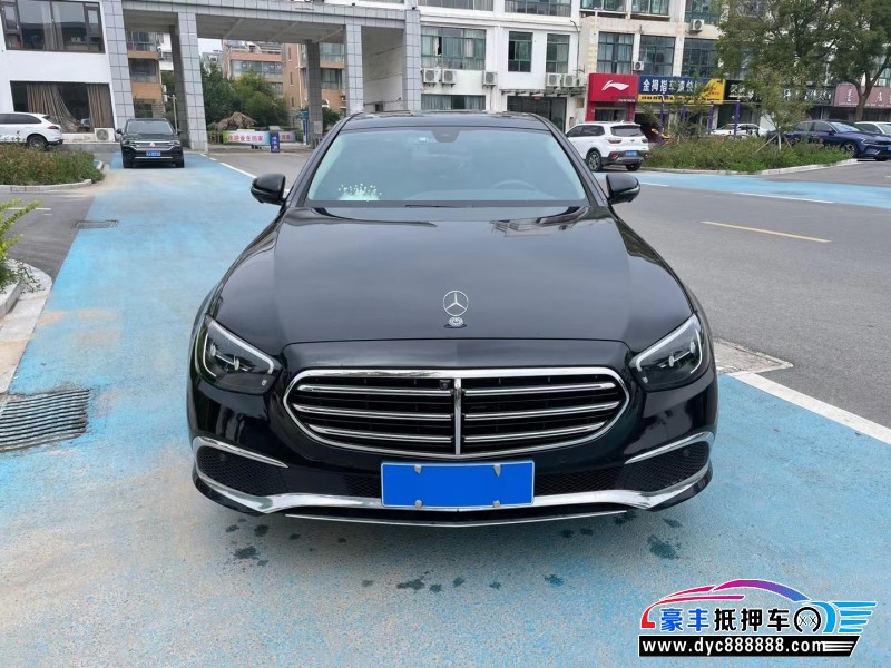 22年奔驰E轿车抵押车出售