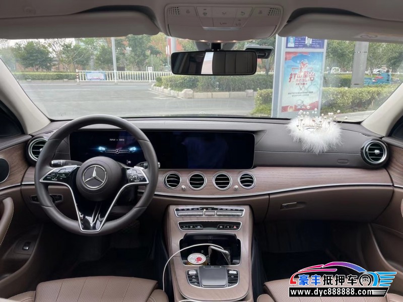 22年奔驰E轿车抵押车出售