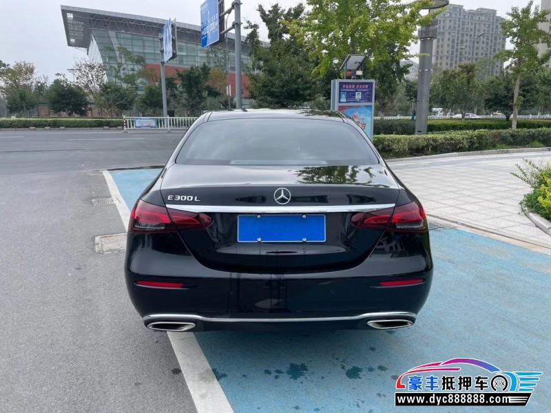 22年奔驰E轿车抵押车出售