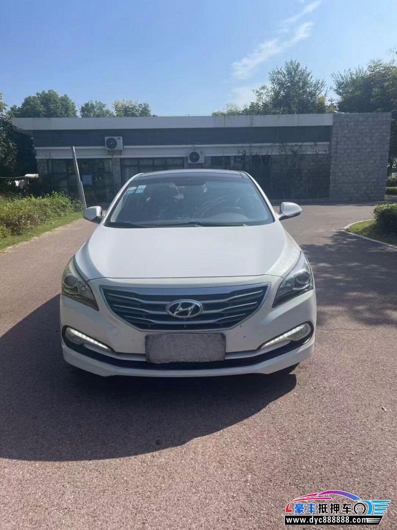 17年现代名图轿车抵押车出售