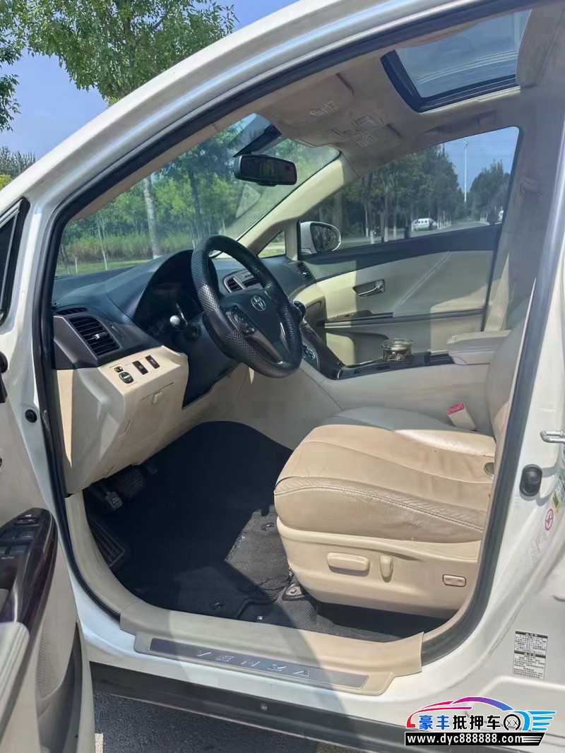 14年丰田威飒轿车抵押车出售