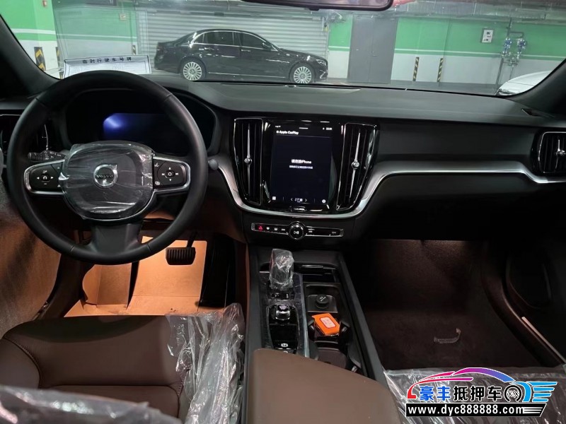 23年沃尔沃S60轿车抵押车出售